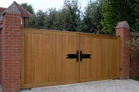 Newly installed residential driveway gate in Lakewood, CO